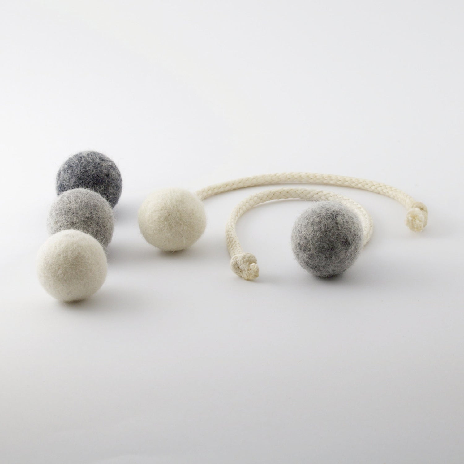 natural cat toy set with 5 toys